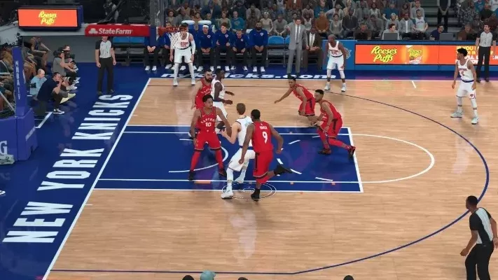 NBA 2K22背打转身技巧全解析：基础到进阶操作