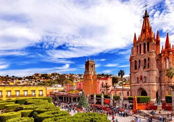 墨西哥旅游城市天际线：坎昆、墨西哥城、蒙特雷、普埃布拉特色攻略