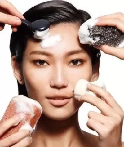 毛孔粗大克星：5款高效隐形毛孔产品推荐